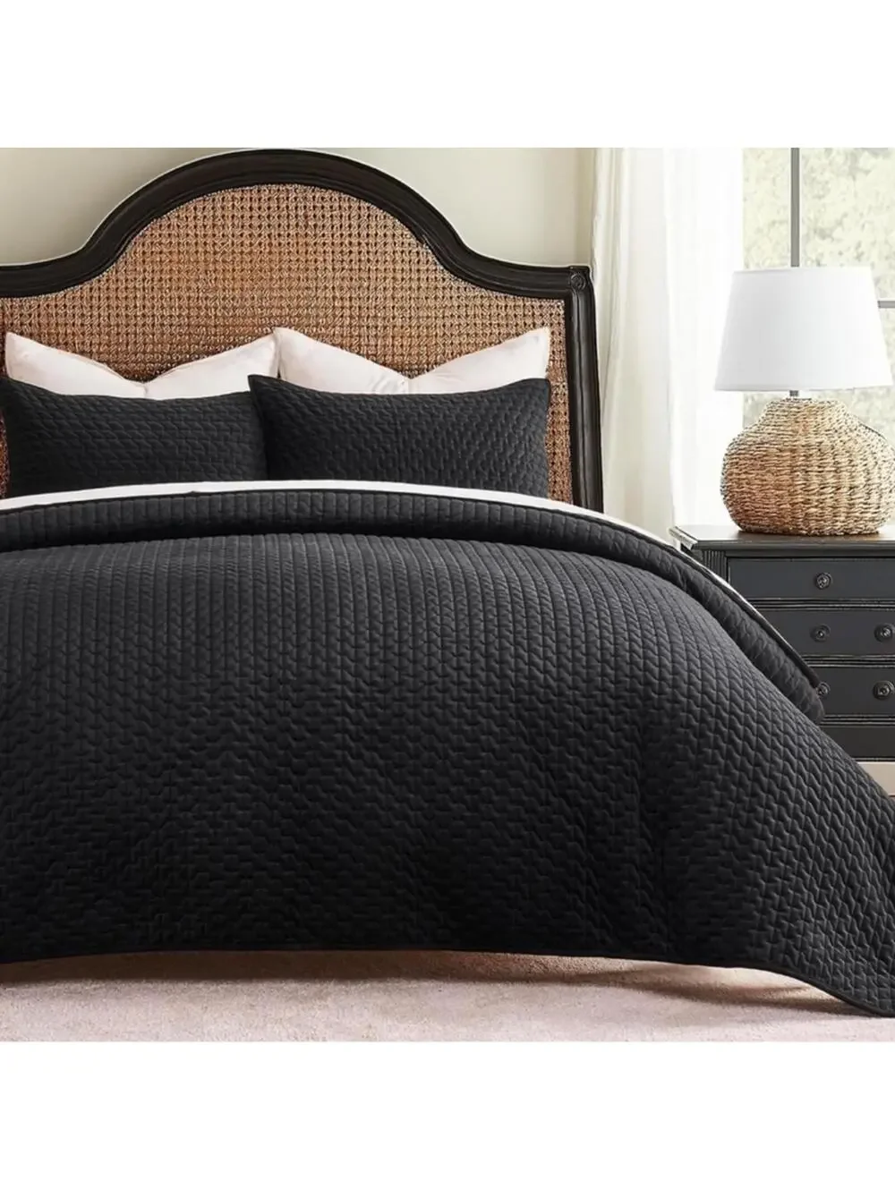 🆕 PB Style 3 Piece Queen Black Onyx Luxe Soft Velvet  Quilt Coverlet Set.